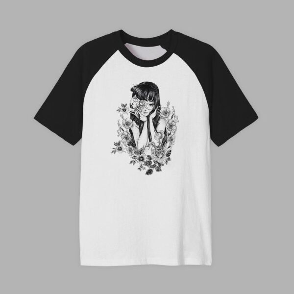 Tomie | Camiseta manga negra | Junji Ito