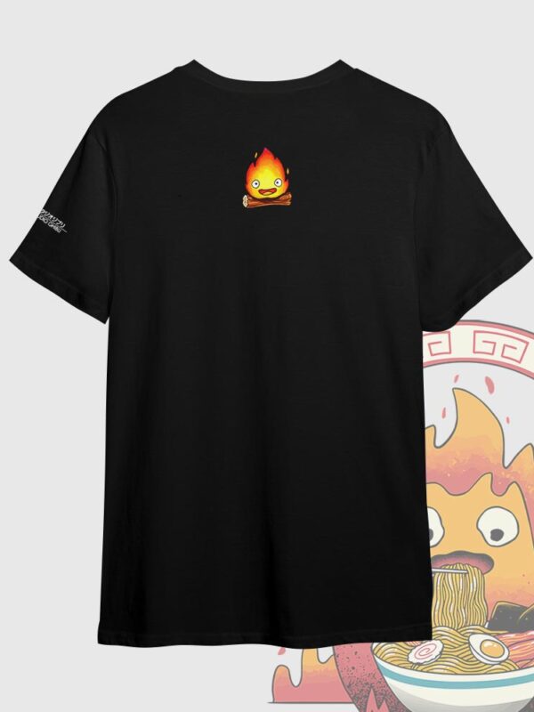 Calcifer ramen | Camiseta negra | Ghibli