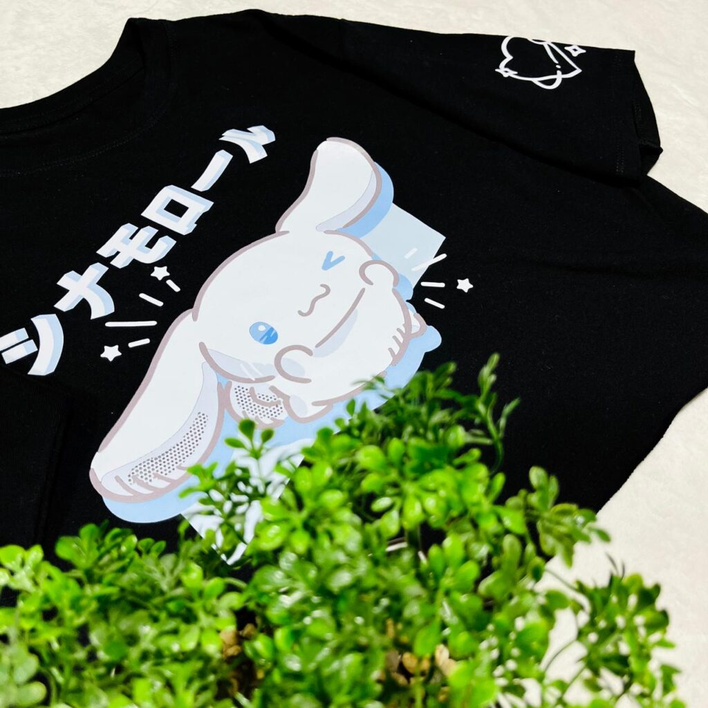 Cinnamoroll | Croptop Oversize negro | Sanrio - Imagen 2