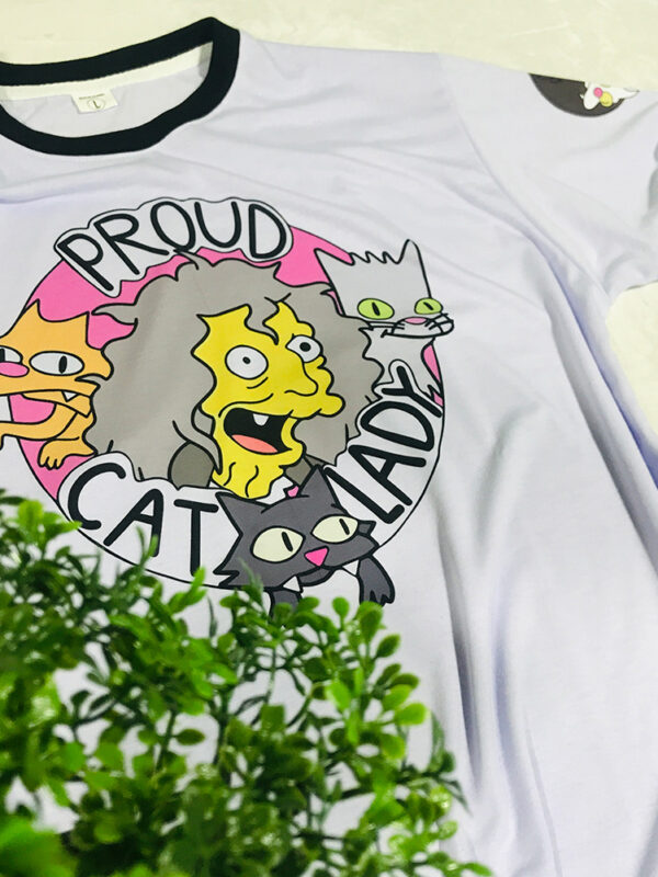 Lady Cat | Camiseta borde negro | Los Simpsons