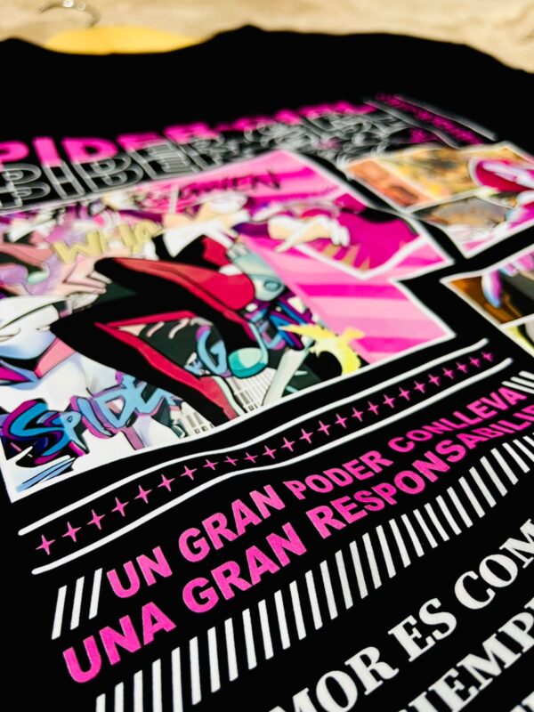 SpiderGwen | Camiseta negra | Marvel